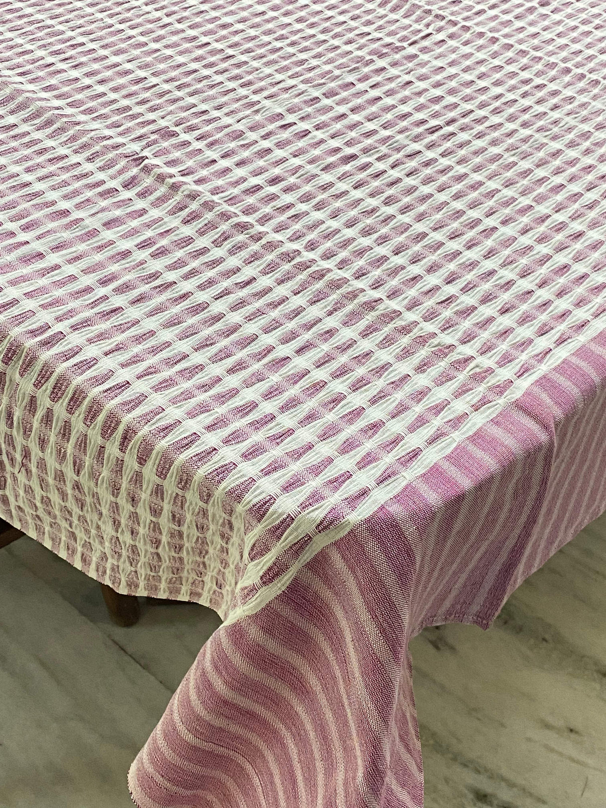 pink-woven-cotton-table-cloth-6-seater-side-view