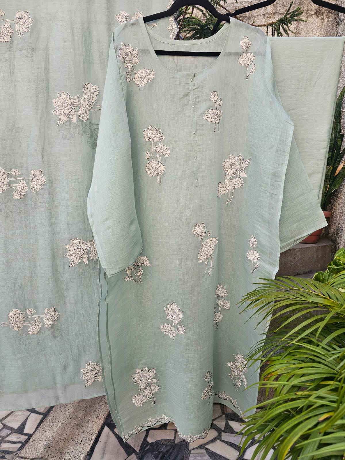 3 Piece Chanderi Mulmul Semi Stitched Suit Set with Applique