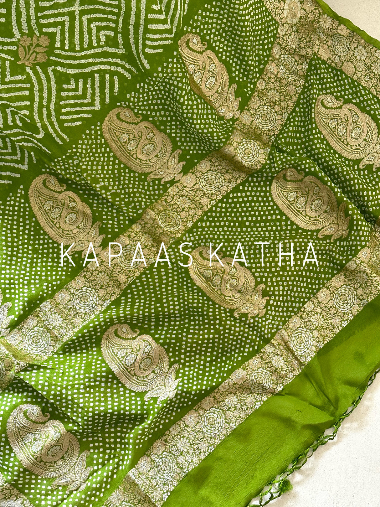 premium-banarasi-bandhani-weave-saree