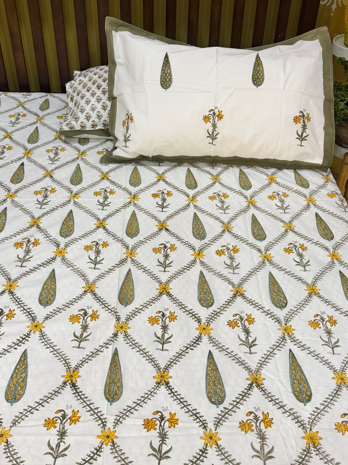 premium-cotton-bedsheet-with-blockprint