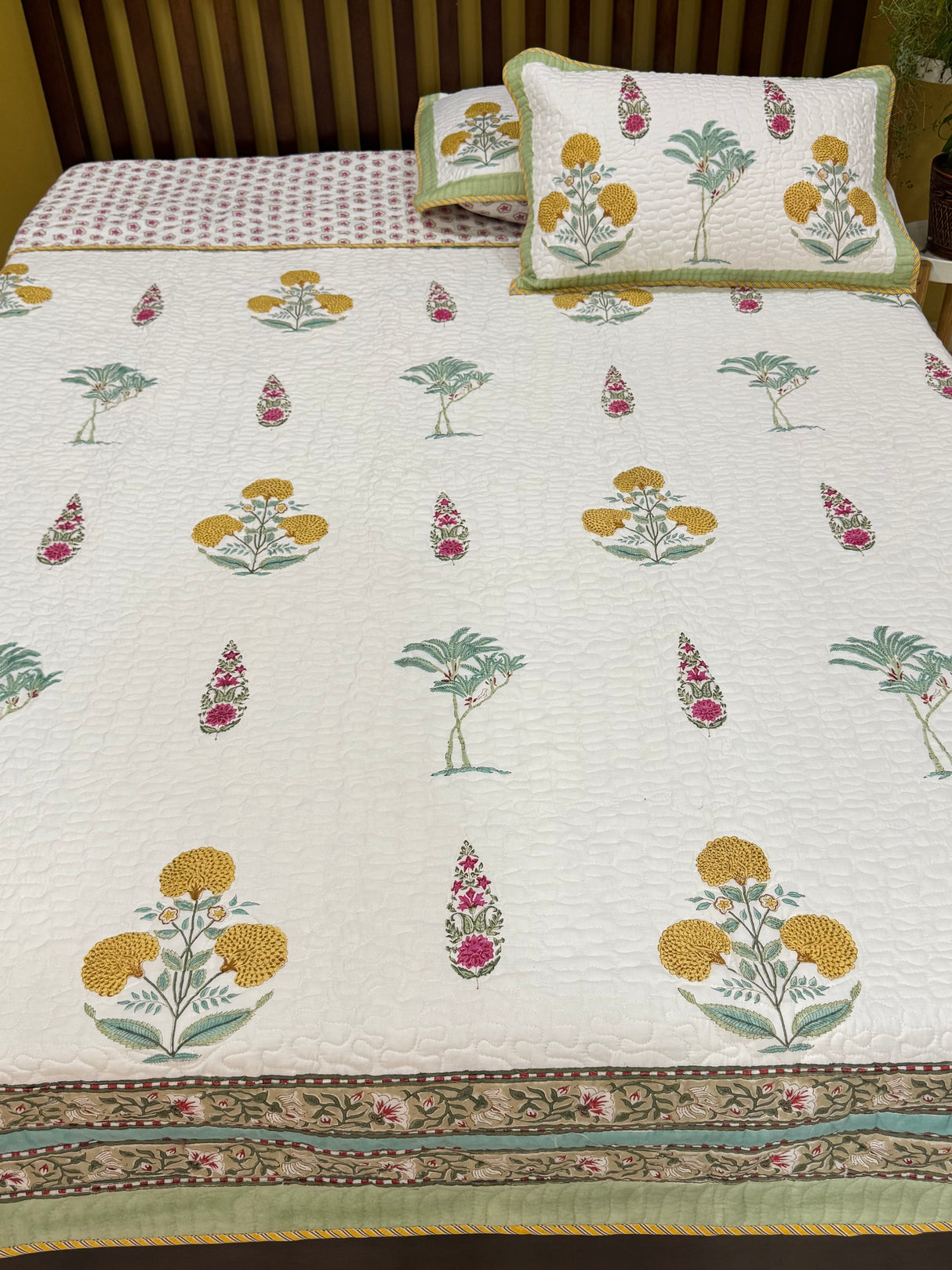 premium-serene-luxe-bedcover-kapaas-katha