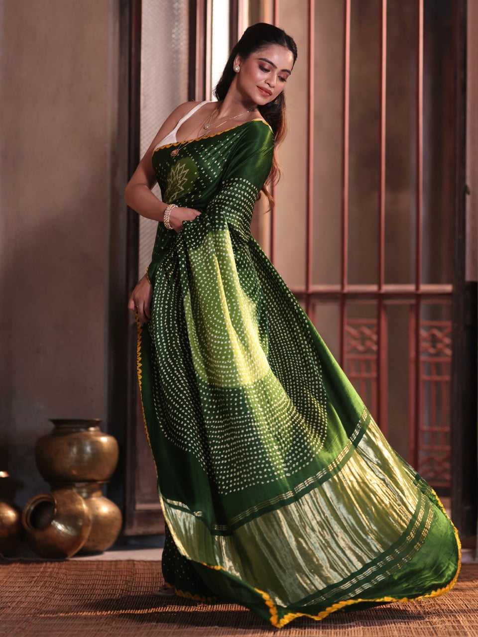 pure-gajji-silk-circular-theme-bandhani-saree