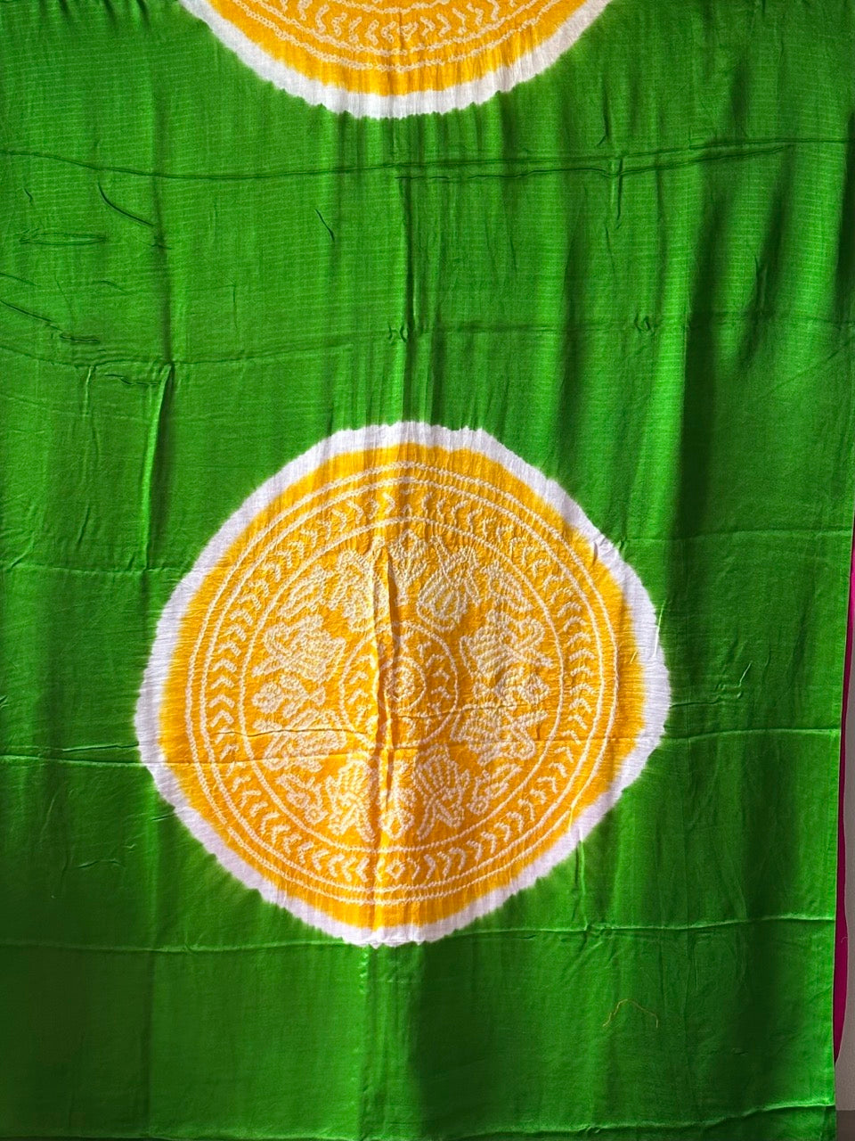 pure-gajji-silk-green-pink-rasmandal-circle-bandhani-saree