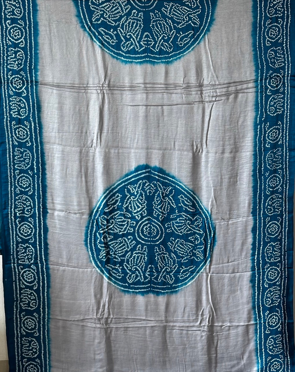 pure-gajji-silk-grey-teal-rasmandal-circle-bandhani-saree