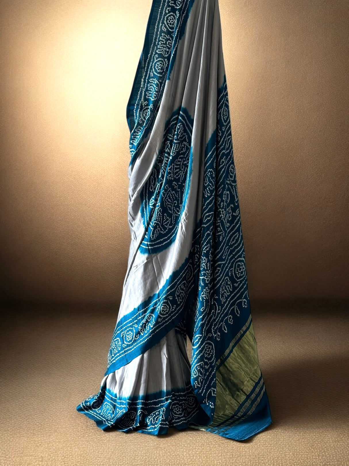 pure-gajji-silk-grey-teal-rasmandal-circle-bandhani-saree