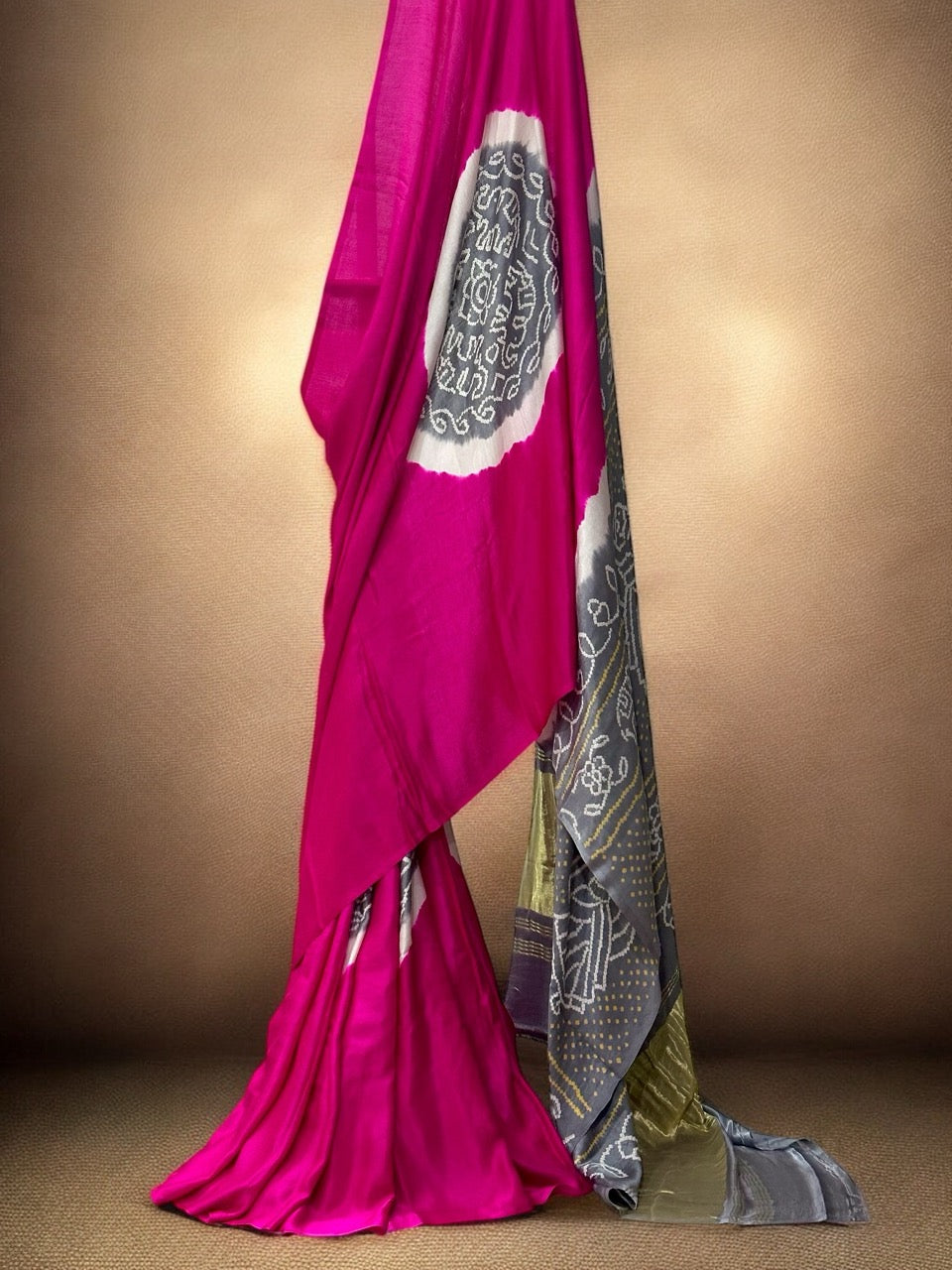 Pure Gajji Silk Pink & Grey Elephant Circle Bandhani Saree