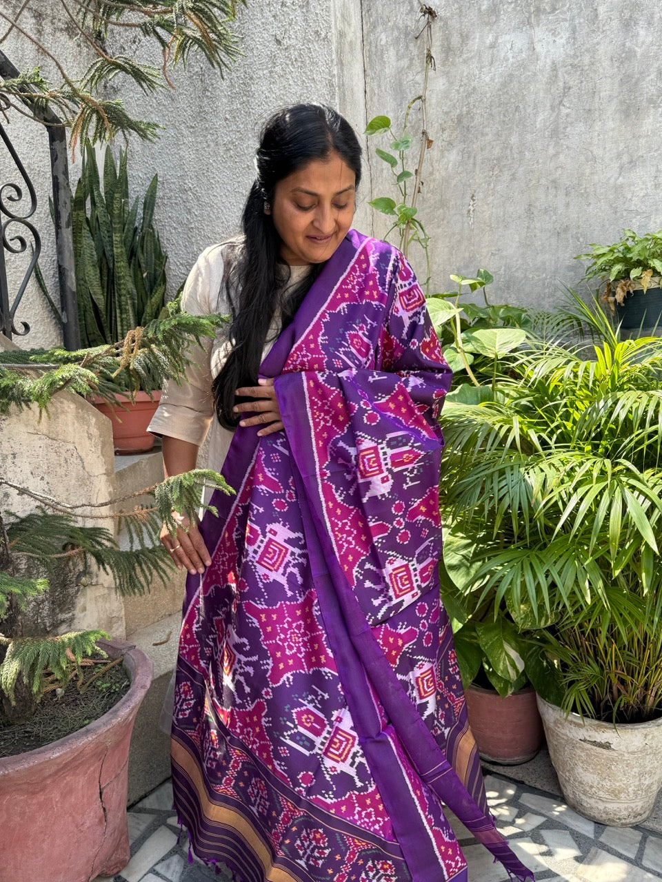 Handloom Purple and Pink Mulberry Silk Ikat Patola Dupatta with Elephant Theme