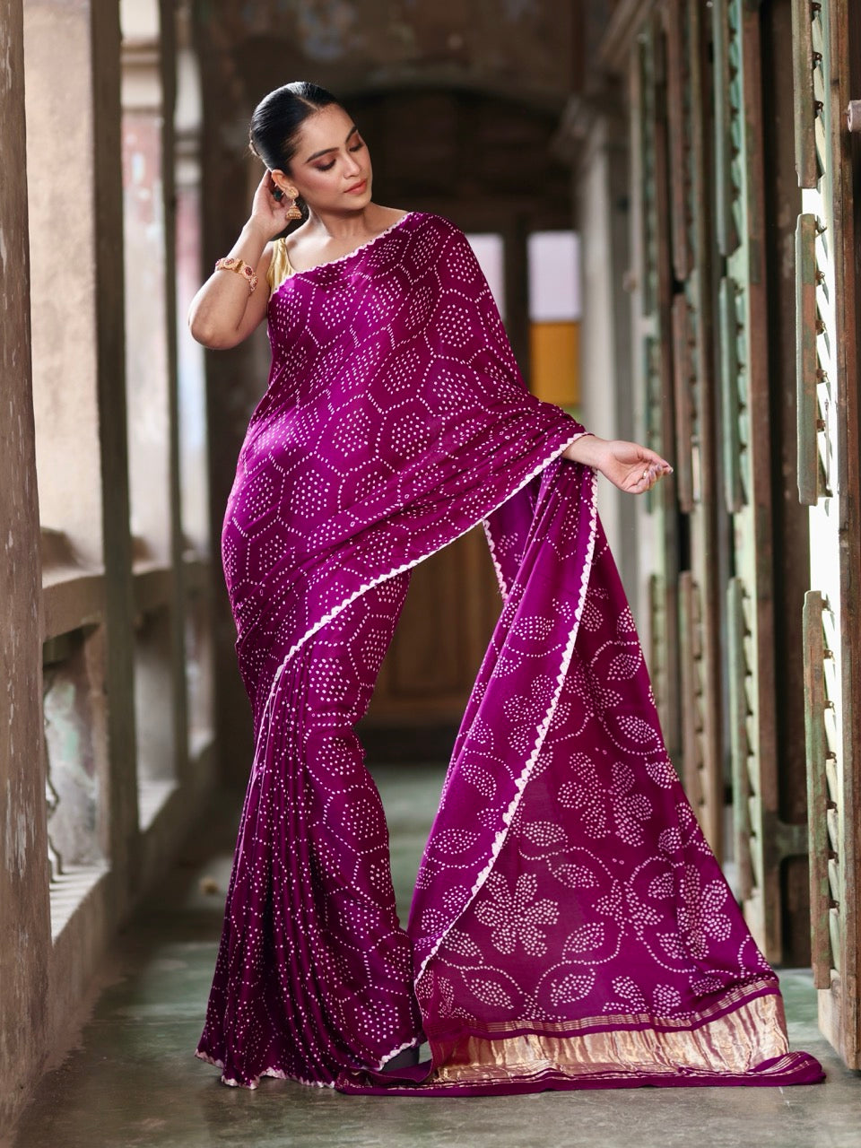 purple-plum-flora-and-hexa-pure-galli-silk-bandhani-saree