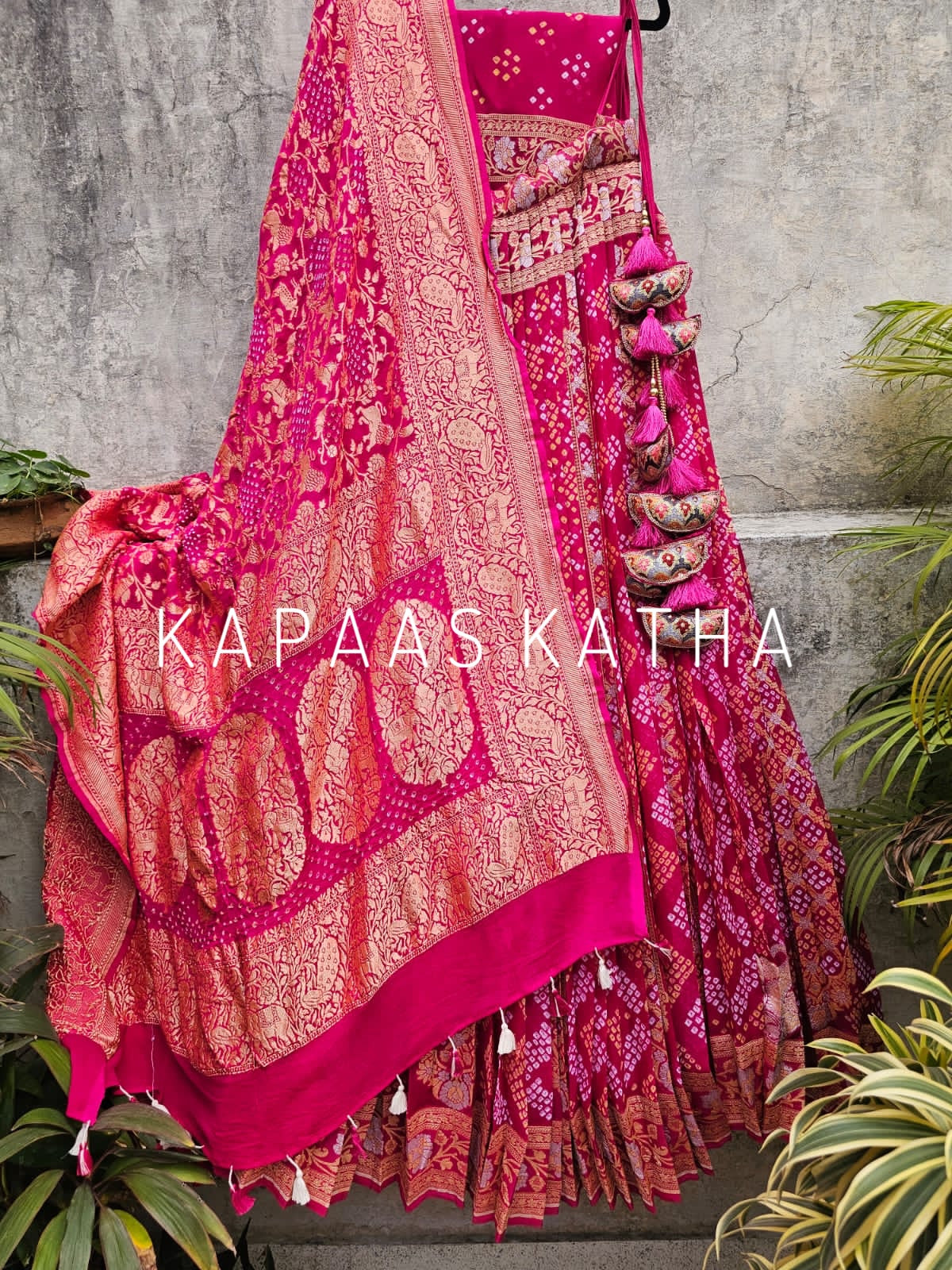 pink-magenta-banarasi-georgette-bandhani-lehenga