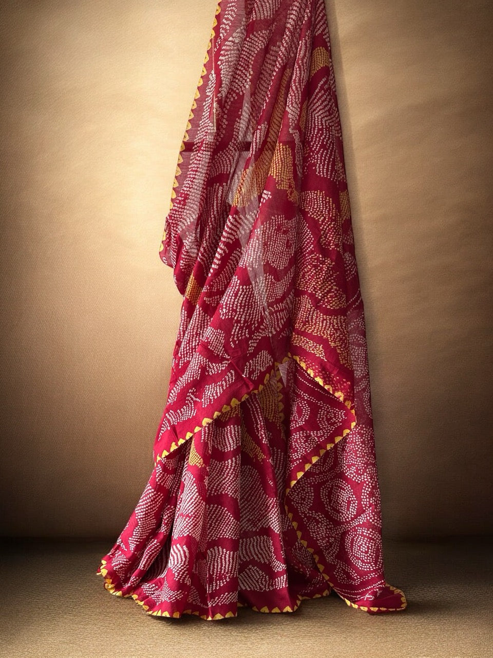 raktima-deep-red-munga-silk-bandhani-saree