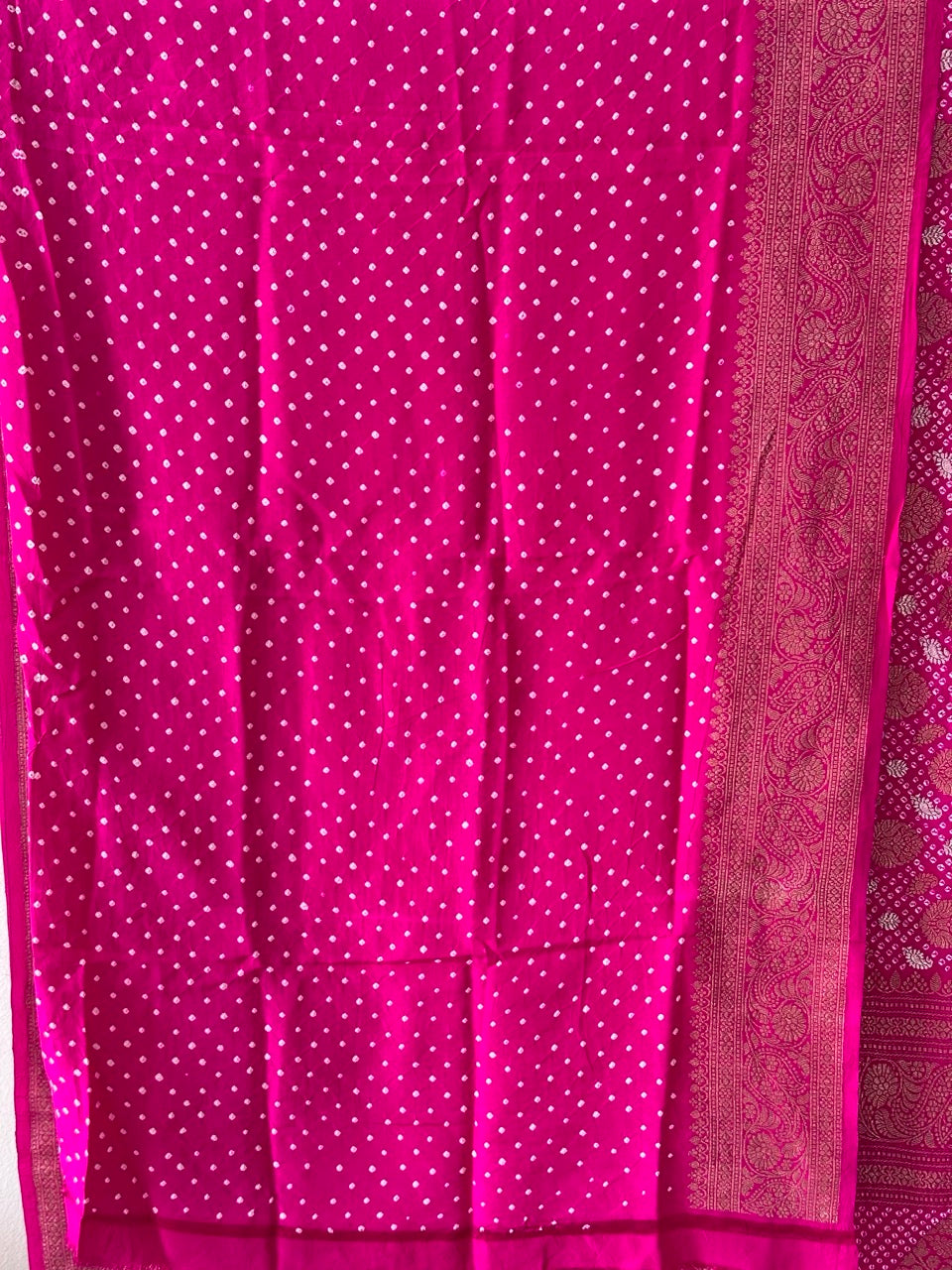 Fuchsia Pink Colour Pure Banarasi Silk Bandhani Saree