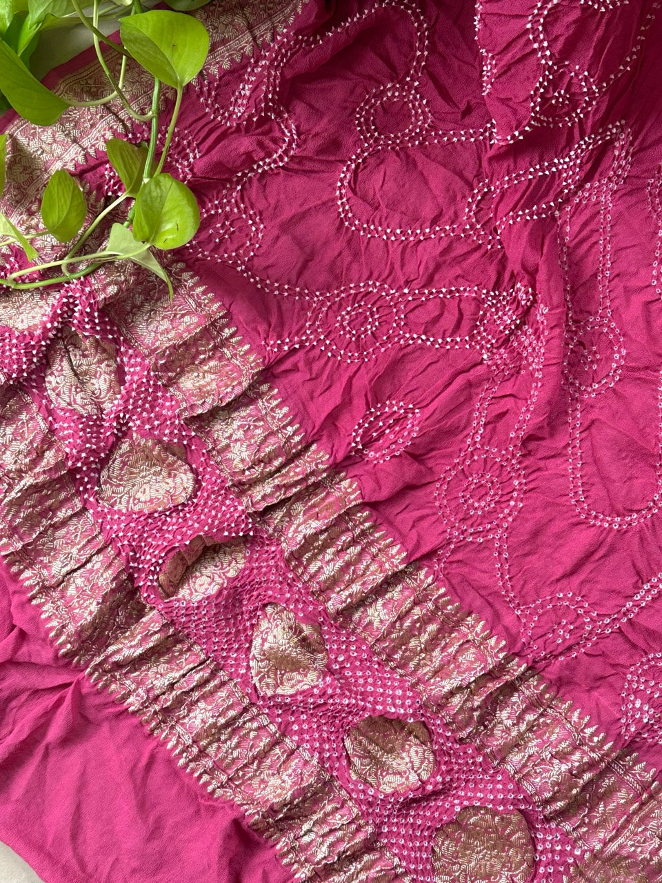 raspberry-wine-pure-banarsi-georgette-bandhani-dupatta