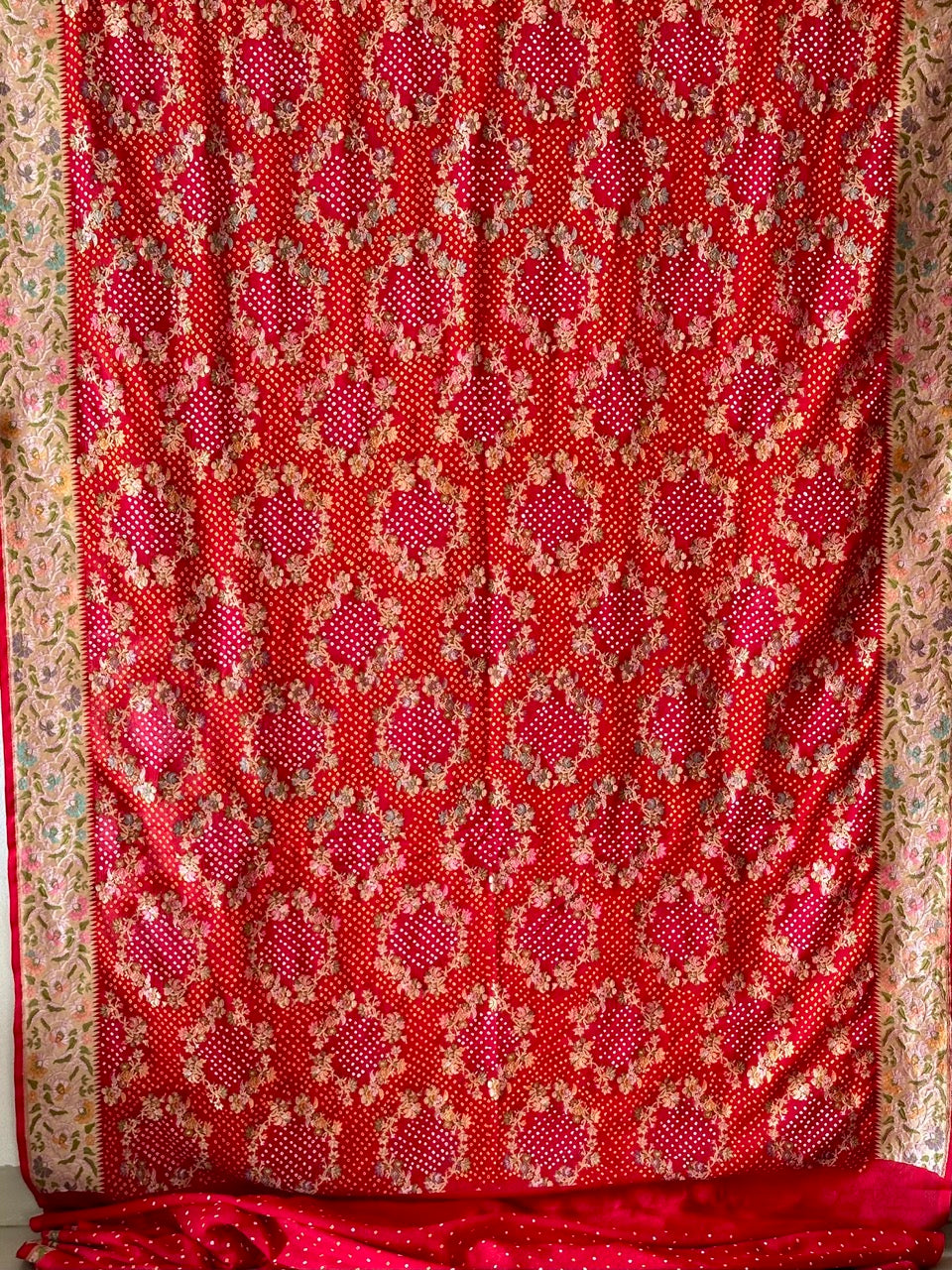 red-banarasi-georgette-meenakari-bandhani-saree