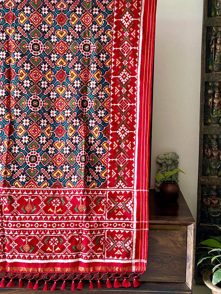 Blue and Red Paan Bhaat Pure Silk Double Ikat/Patan Patola Dupatta