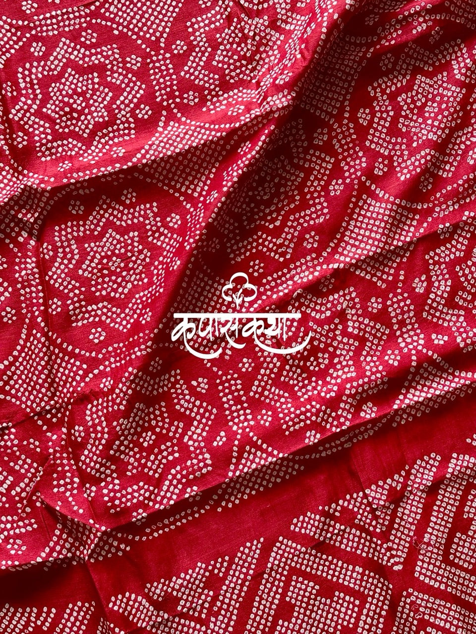 red-reverie-munga-silk-bandhani-saree