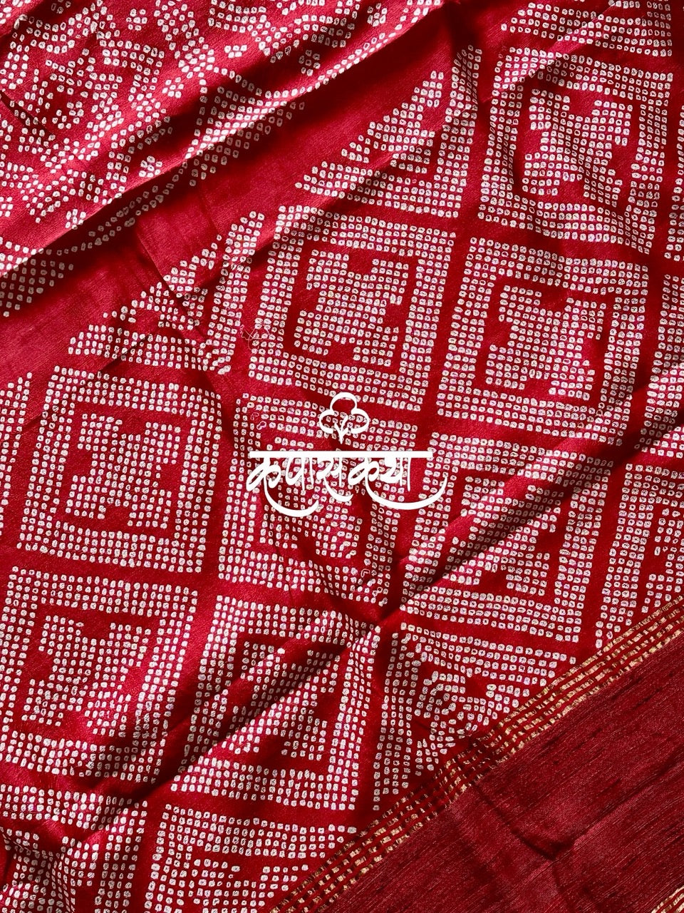 red-reverie-munga-silk-bandhani-saree