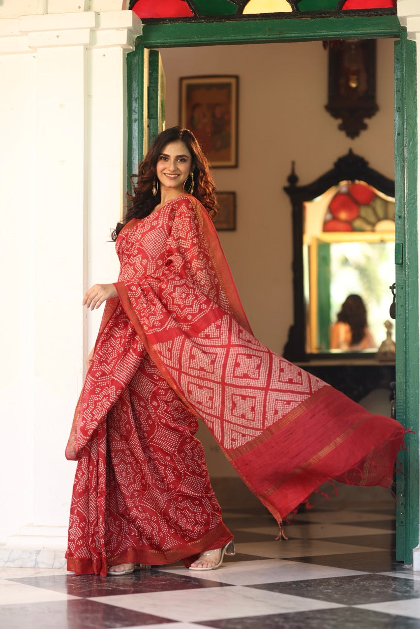 red-reverie-munga-silk-bandhani-saree