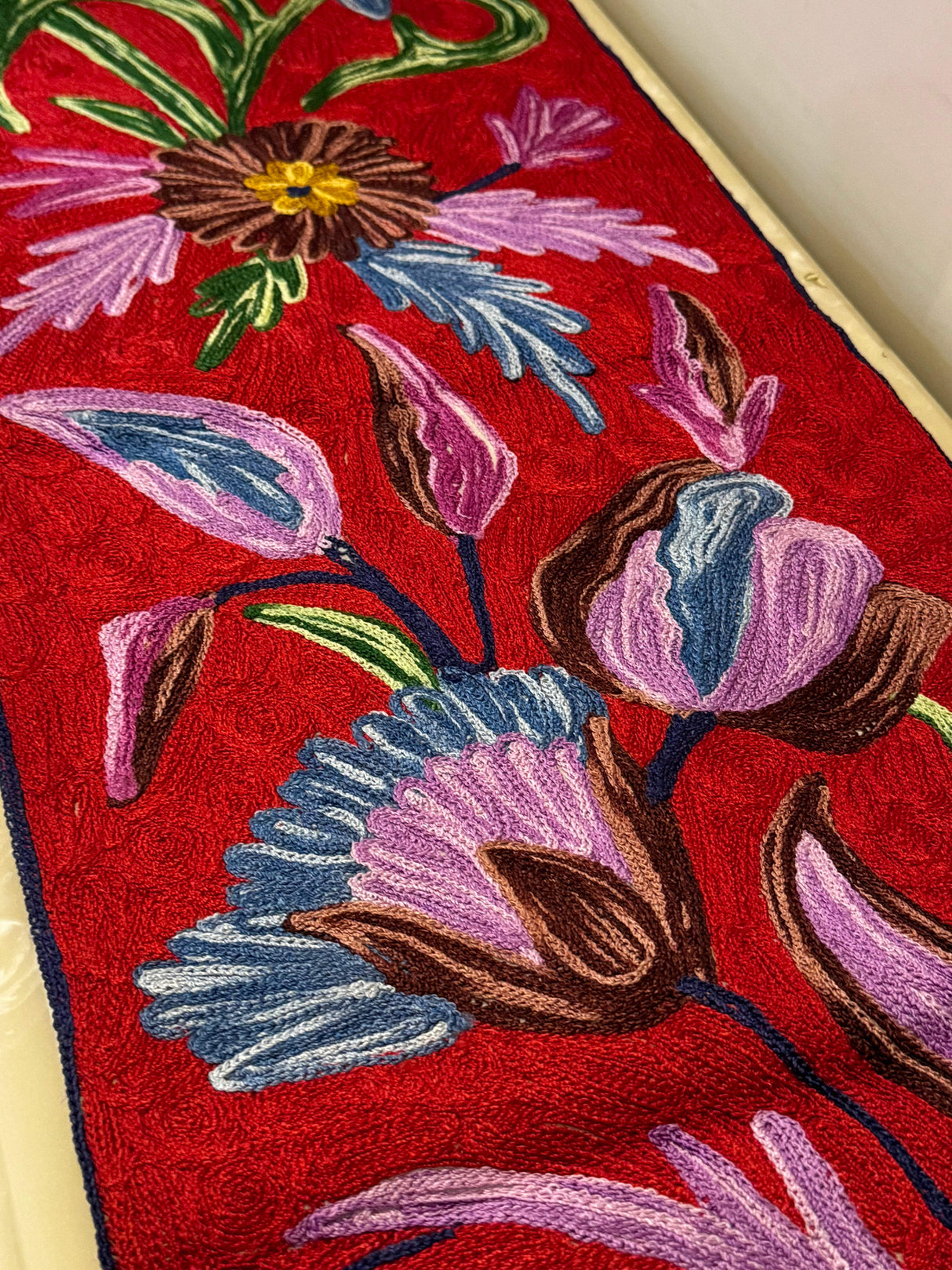 red-theme-kashmiri-embroidery-table-runner-detailed-view