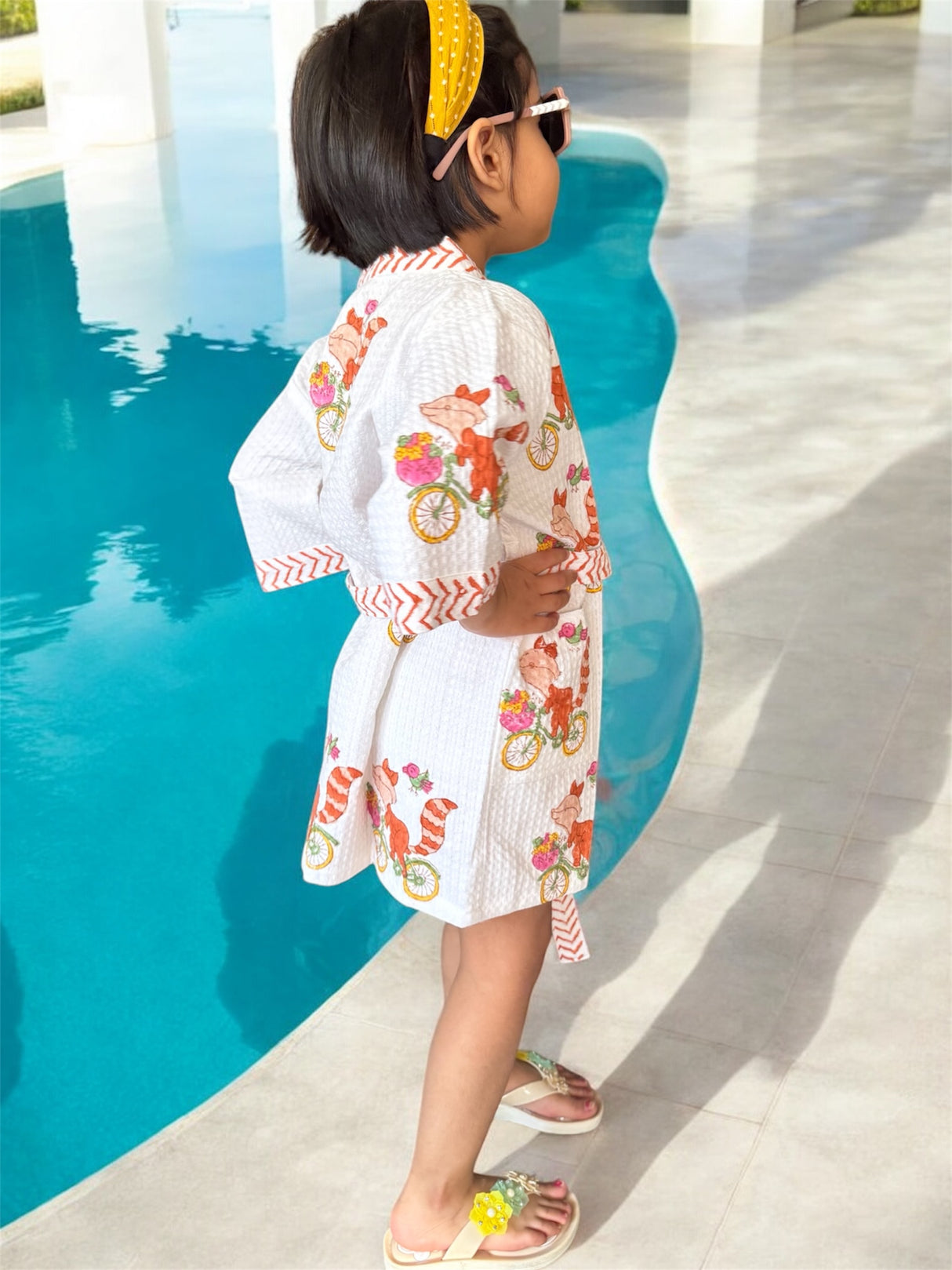 wholesale brown fox cycling theme bathrobes for kids with skin-safe cotton waffle fabric