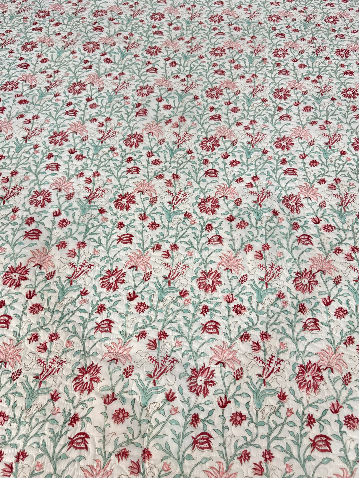reversible-mulmul-bedcover-queen-size-breezy-bloom