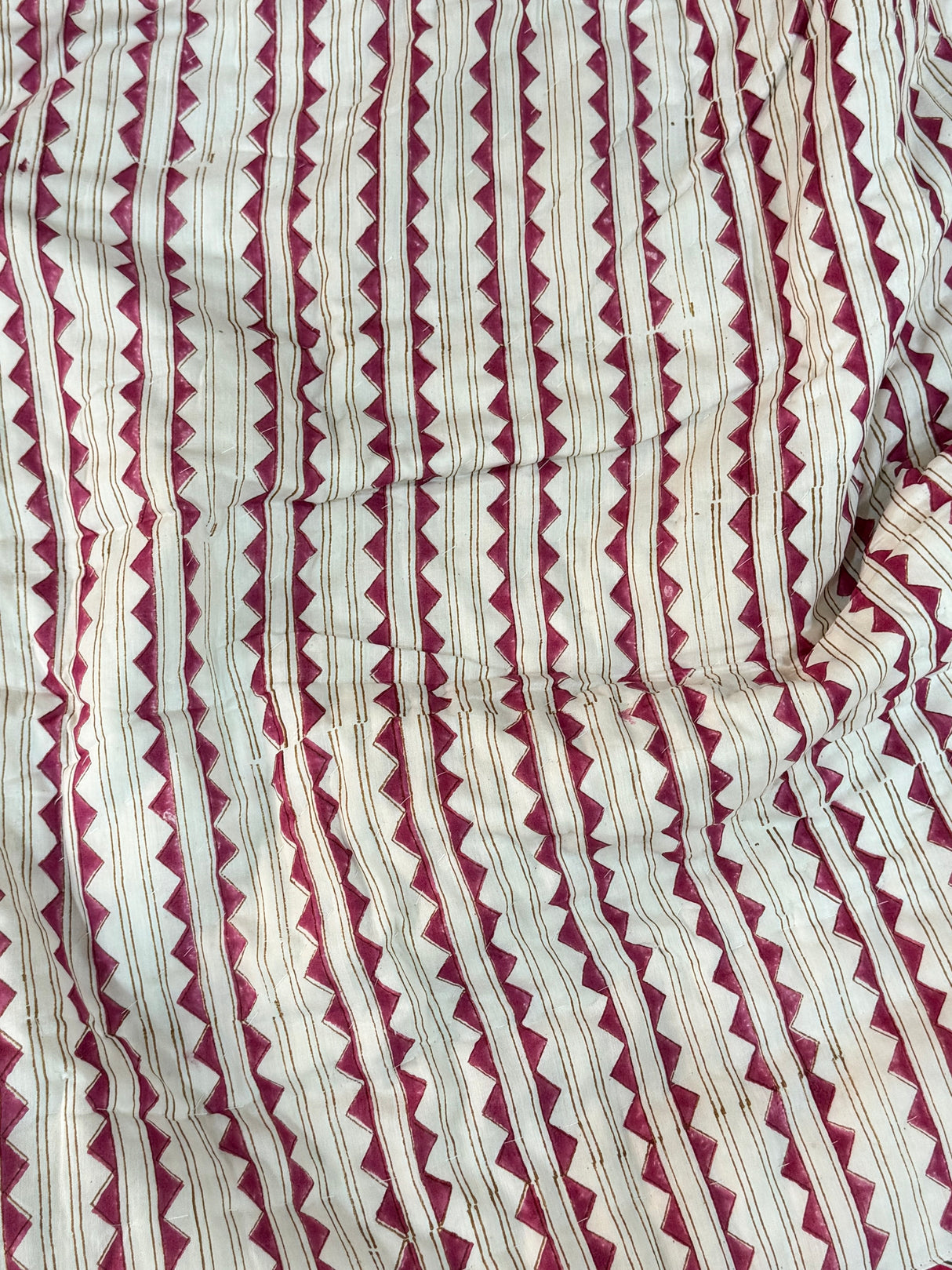 rose-color-king-cotton-quilt-front-view