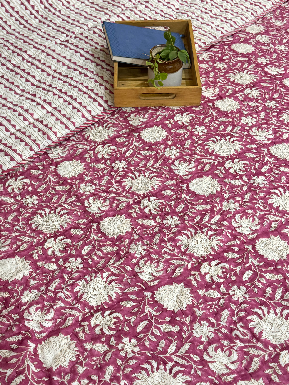 rose-color-king-cotton-quilt-pattern-view
