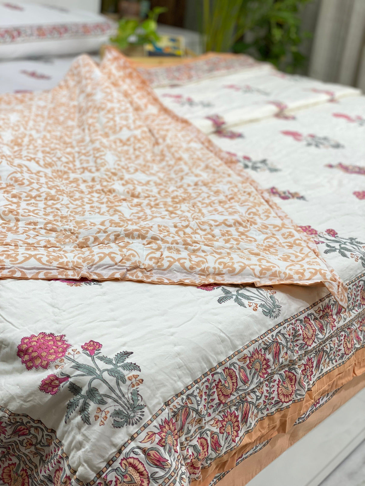 rose-floral-double-cotton-quilt-complete-view