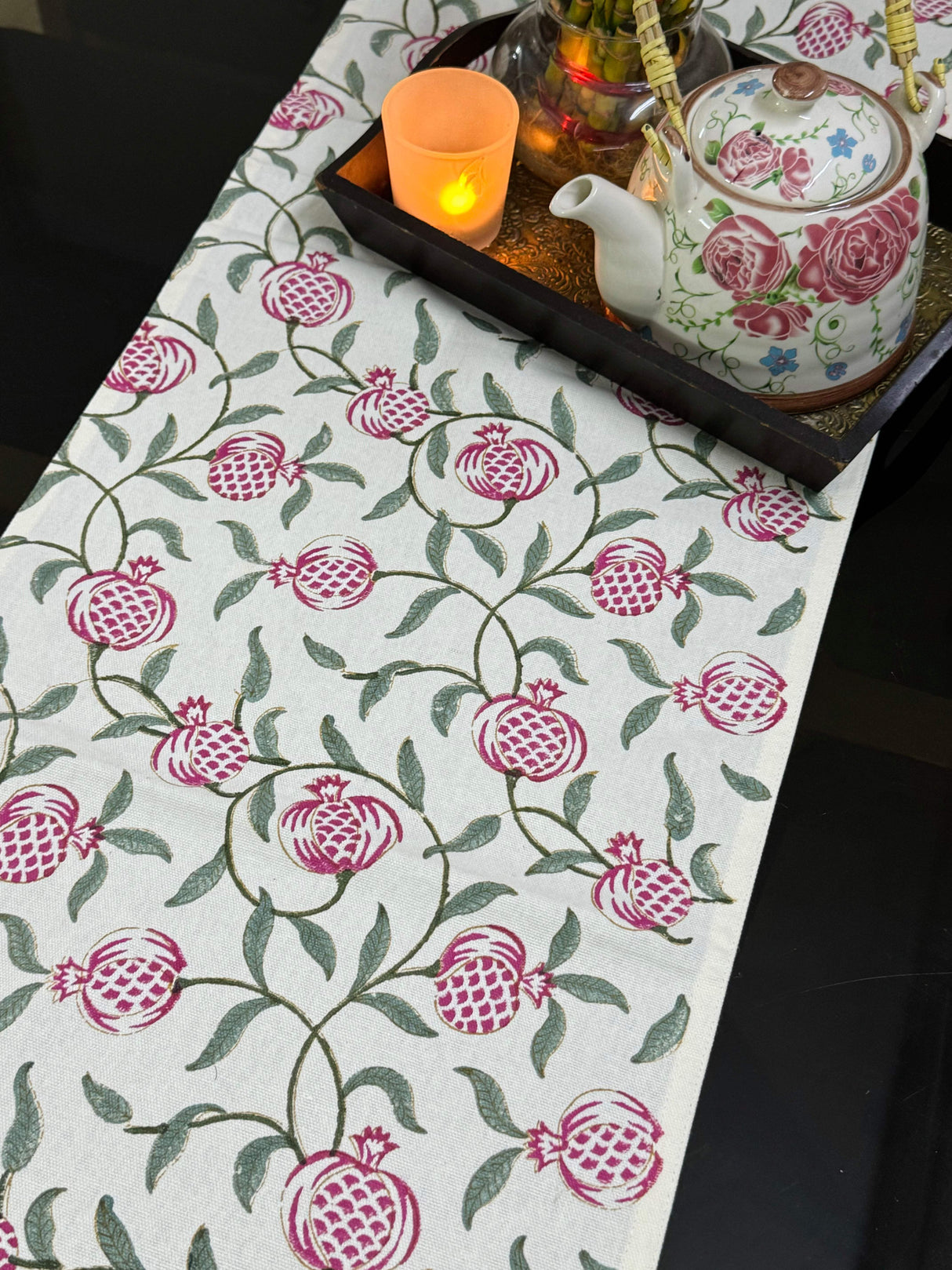 rose-theme-blockprint-table-runner-side-view