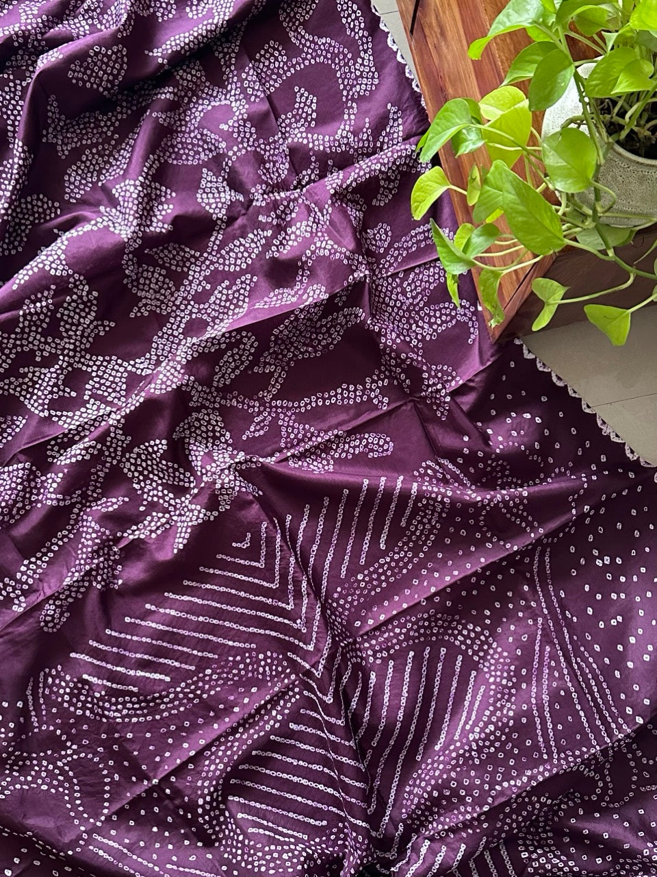 royal-dark-purple-orchid-mulberry-silk-bandhani-saree