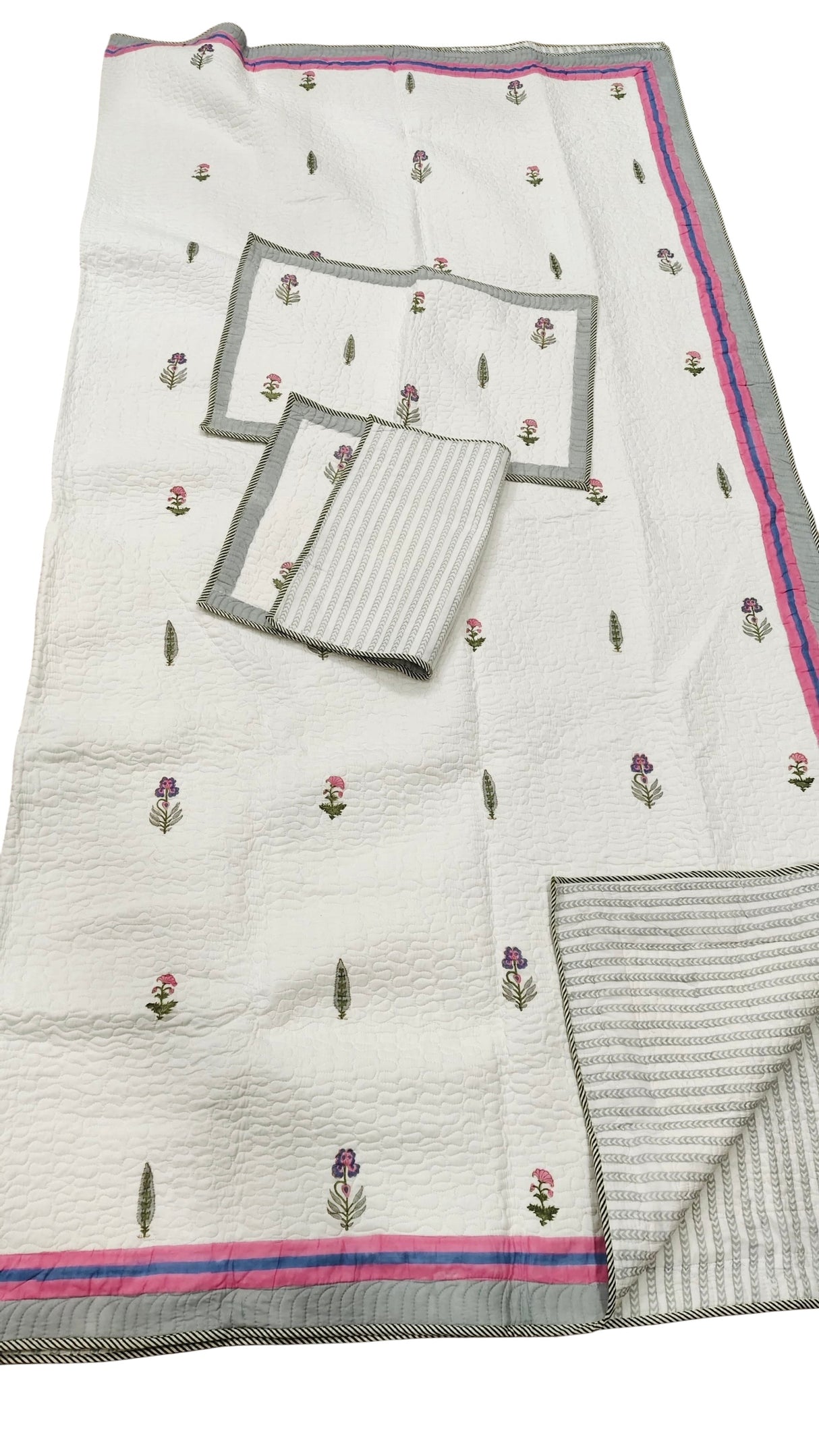 royal-heritage-quilted-blockprint-reversible-mulmul-bedcover