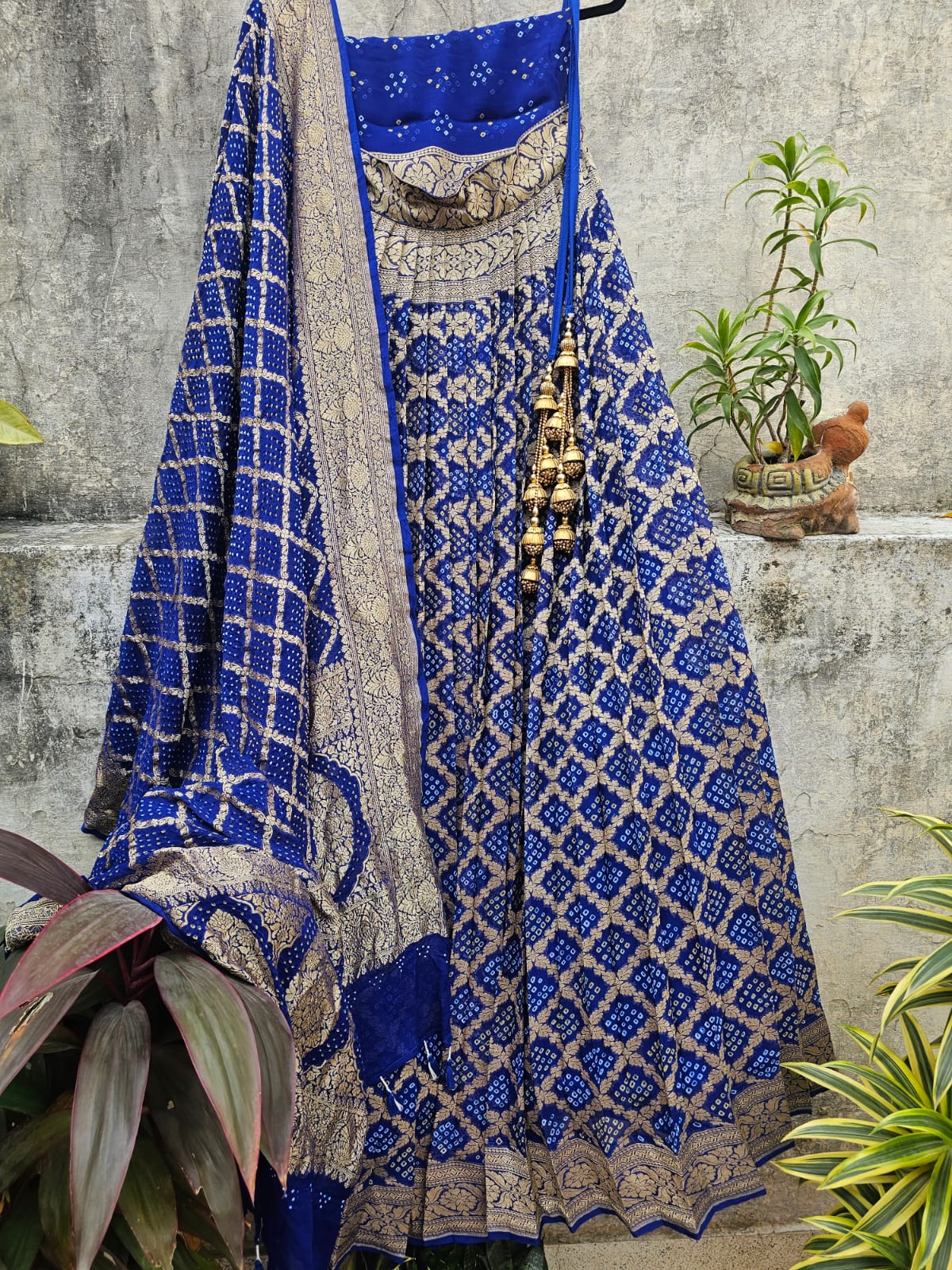 sea-blue-and-pink-pure-banarsi-georgette-bandhani-lehenga