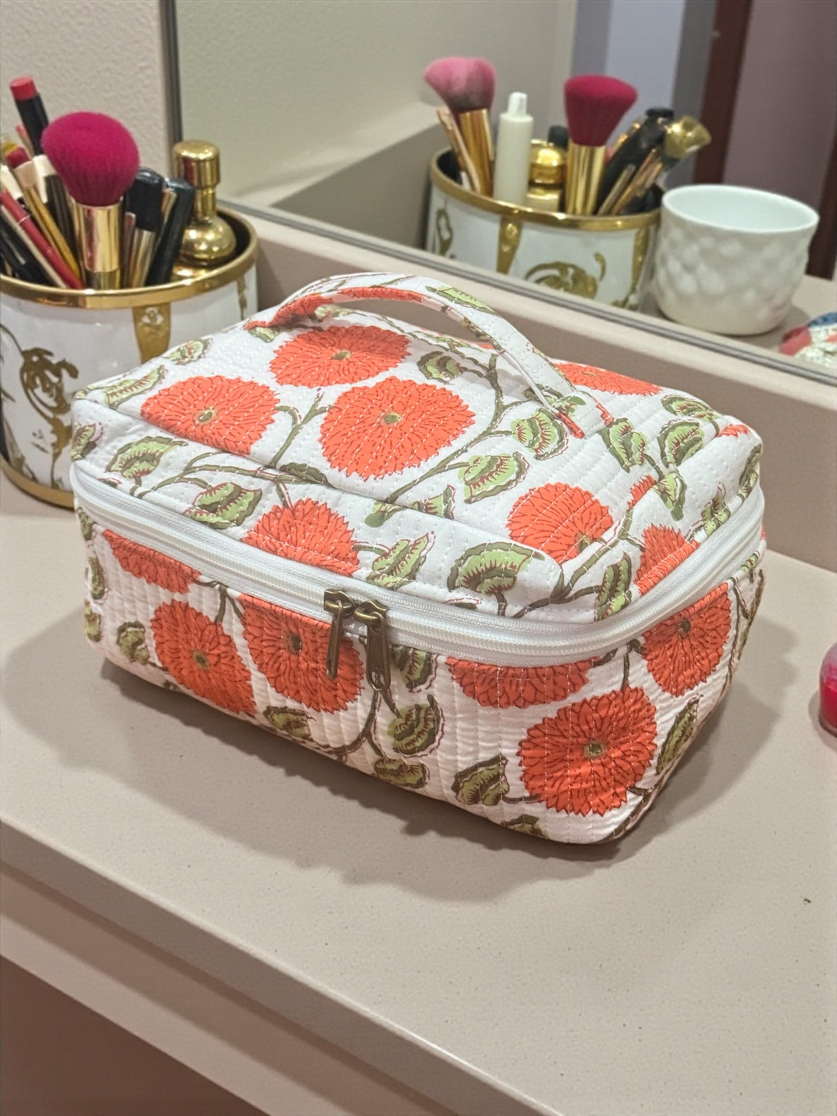 small-storage-bag-for-jewellery-and-makeup