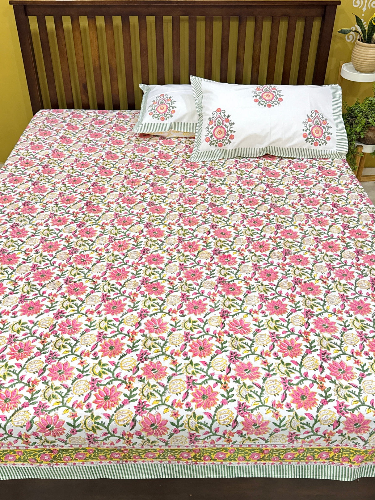 soft-cotton-king-bedsheet-white-base
