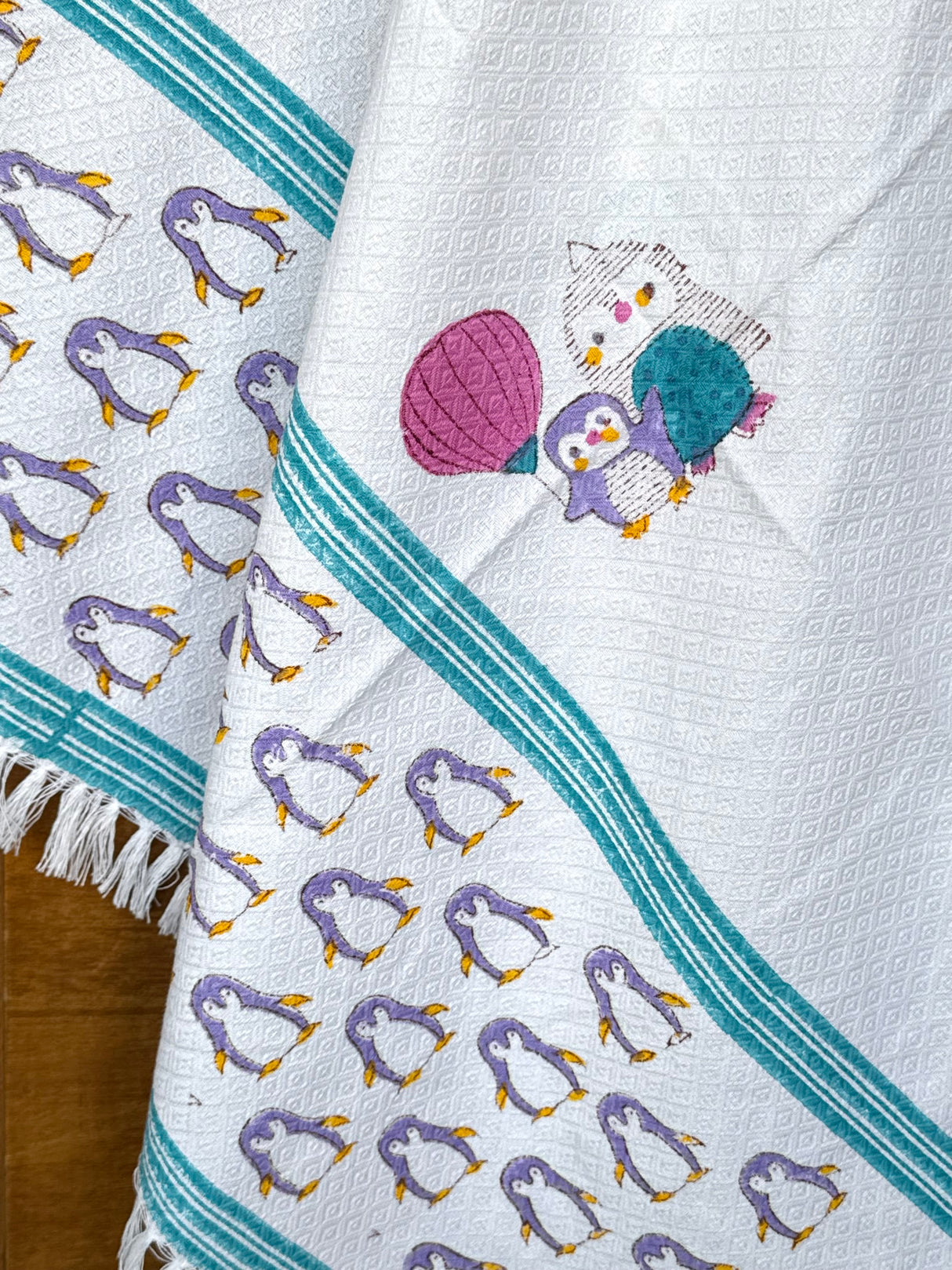 soft-cotton-penguin-children-towel