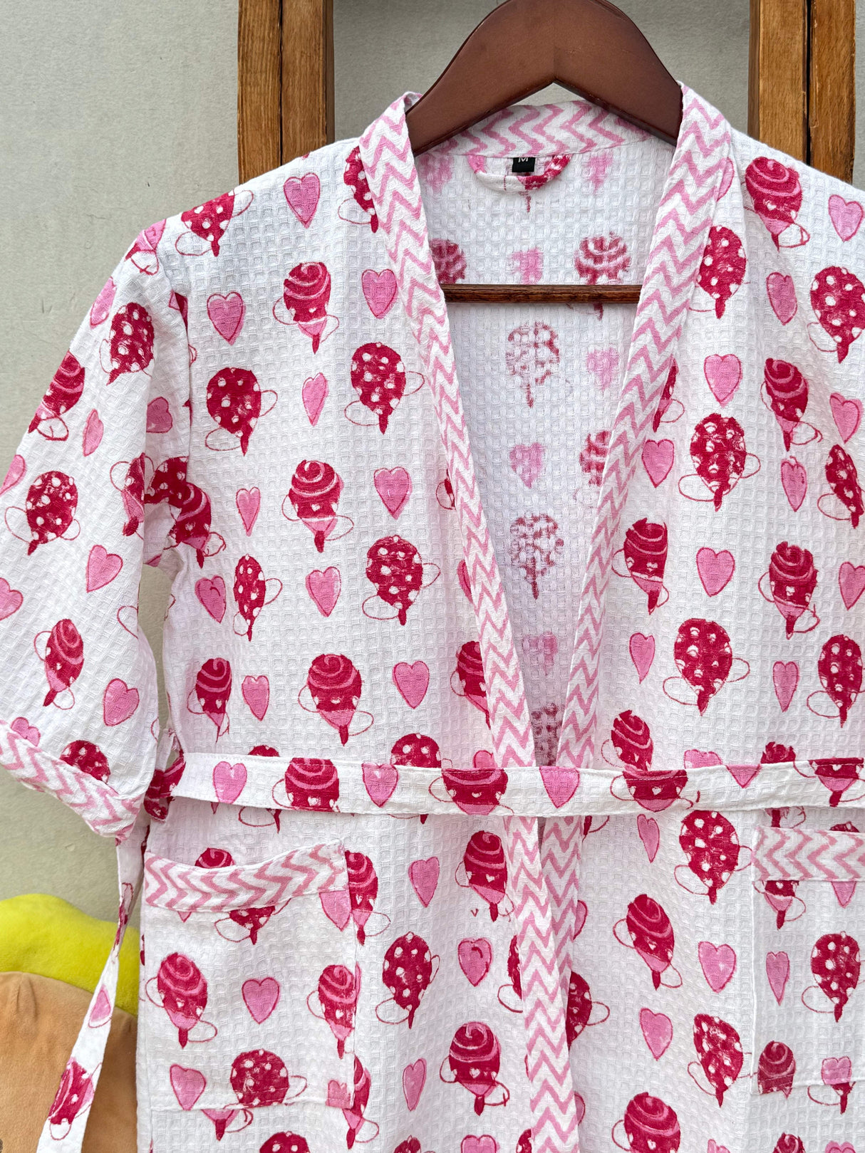 spinning-top-kids-bathrobe-front-side-view