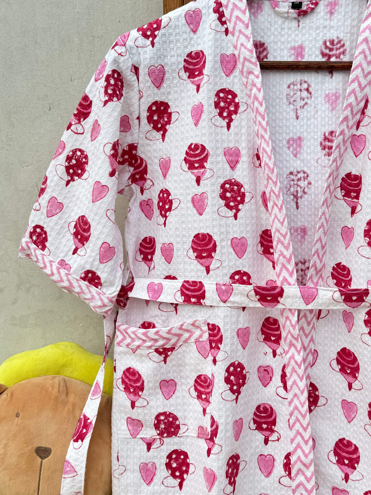 spinning-top-kids-bathrobe-side-view