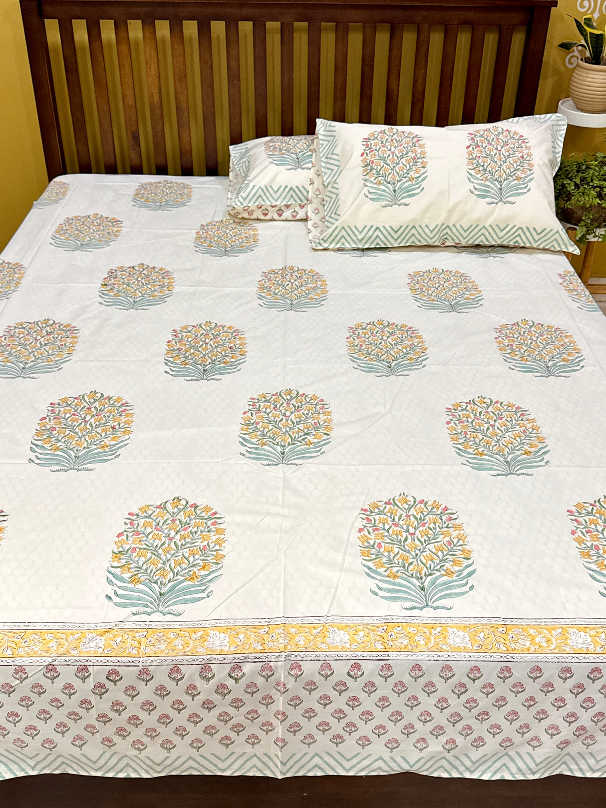 king-bedsheet-styled-with-pillows