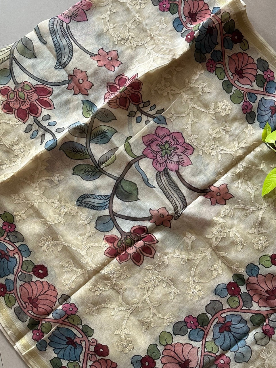 stylish-floral-chanderi-cotton-silk-lucknow-chikankari-kalamkari-dupatta