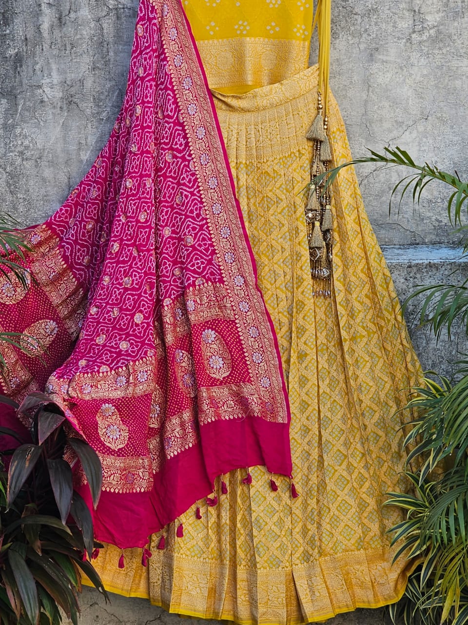 sunshine-yellow-pure-banarsi-georgette-bandhani-lehenga