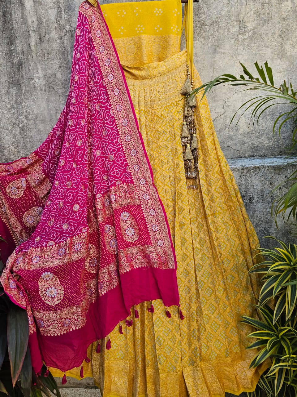 sunshine-yellow-pure-banarsi-georgette-bandhani-lehenga