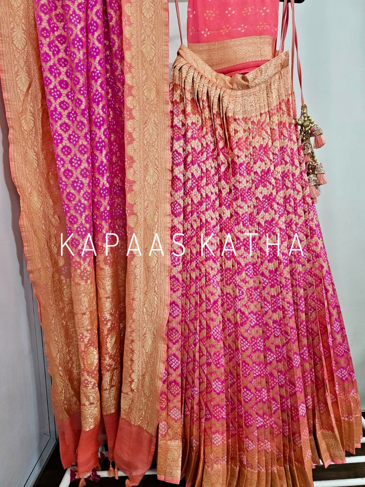 suramya-pure-banarsi-georgette-bandhani-lehenga