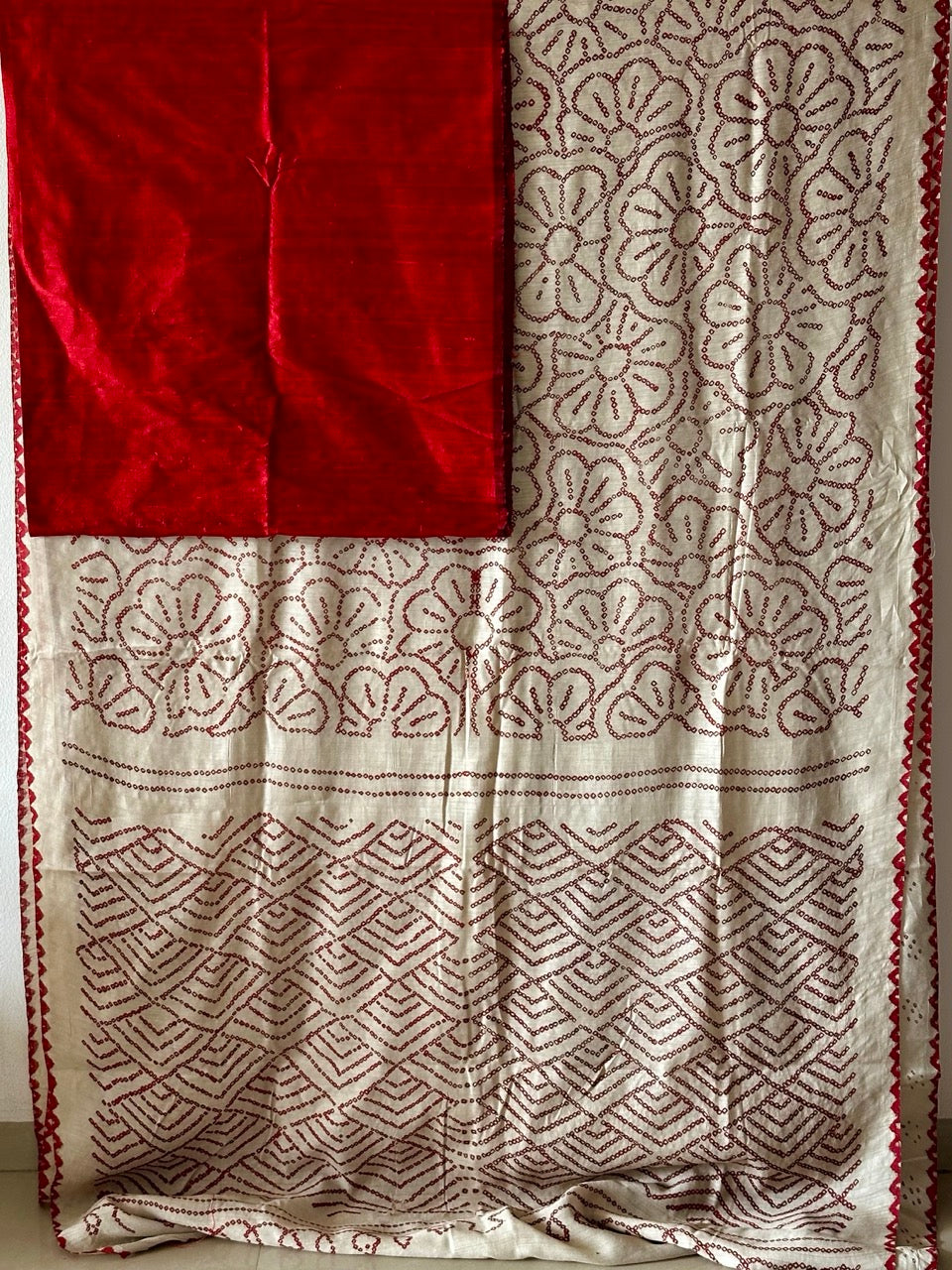 timeless-veil-munga-silk-bandhani-saree-with-red-bandhej