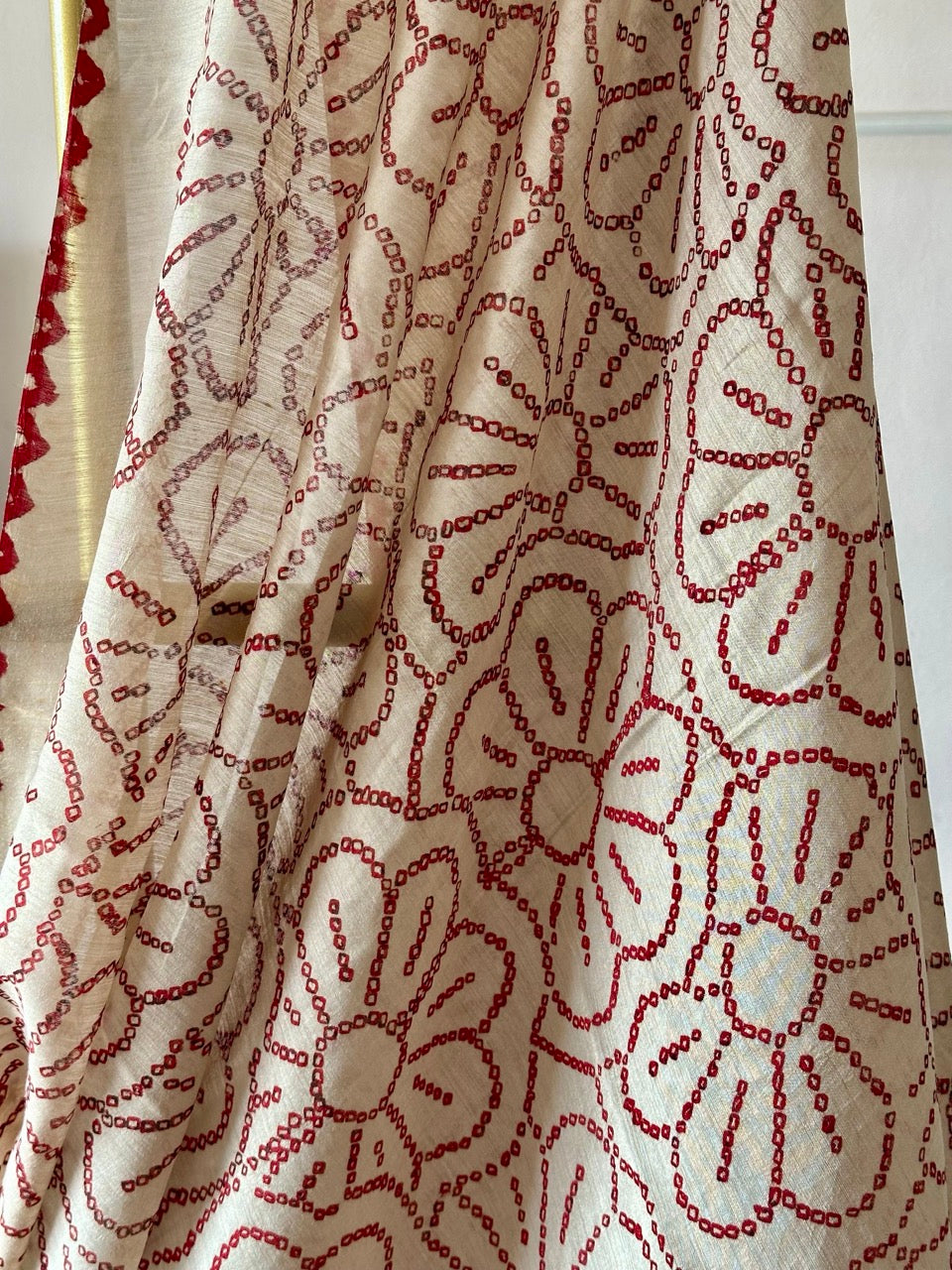 timeless-veil-munga-silk-bandhani-saree-with-red-bandhej