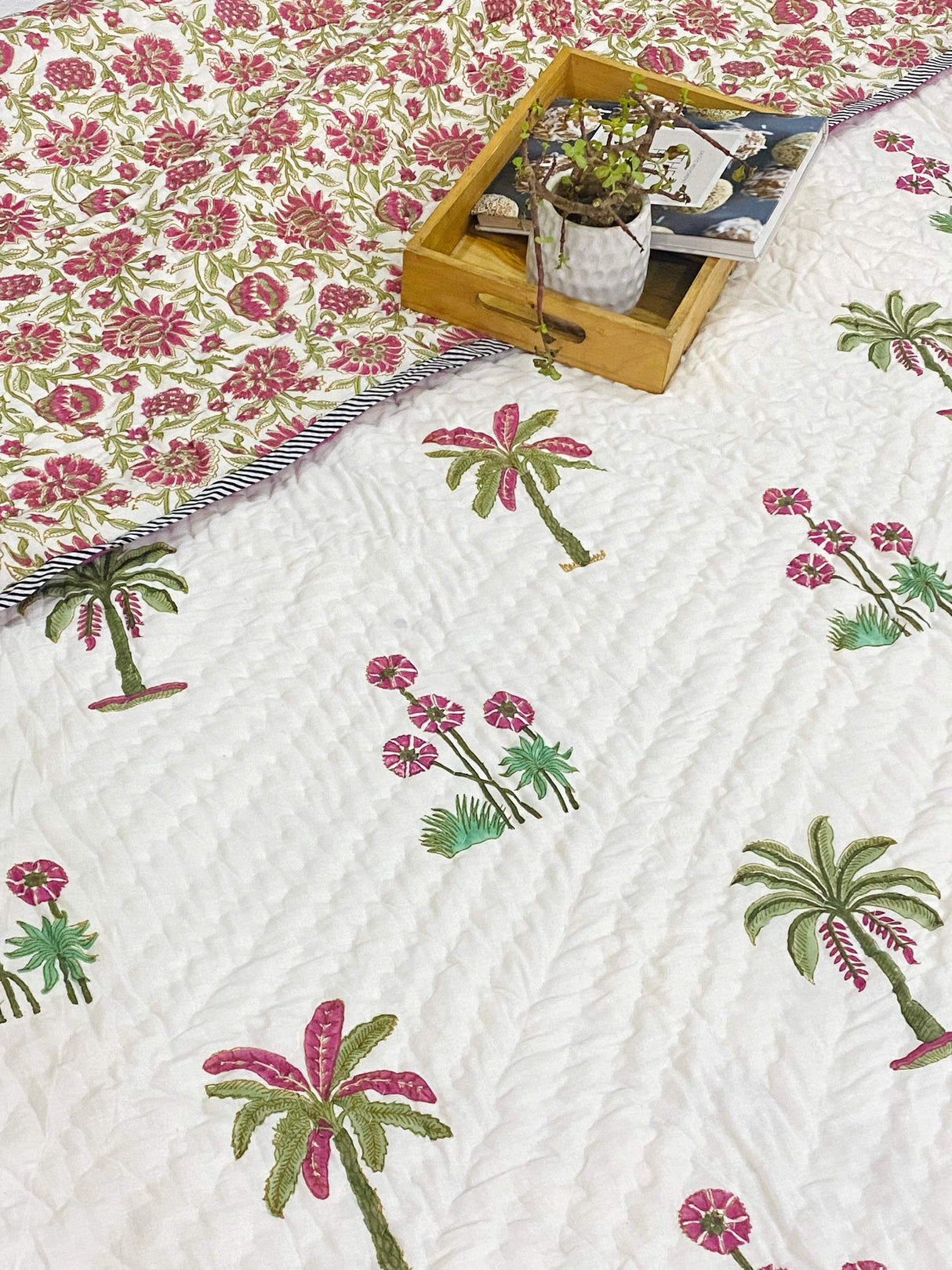 tree-theme-flower-king-cotton-quilt-full-view