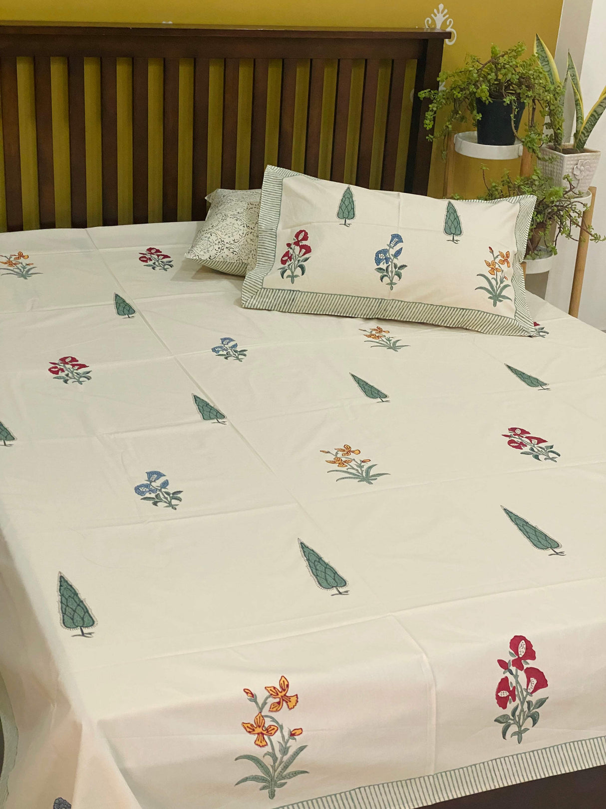 two-floral-green-king-cotton-bedsheet-side-view