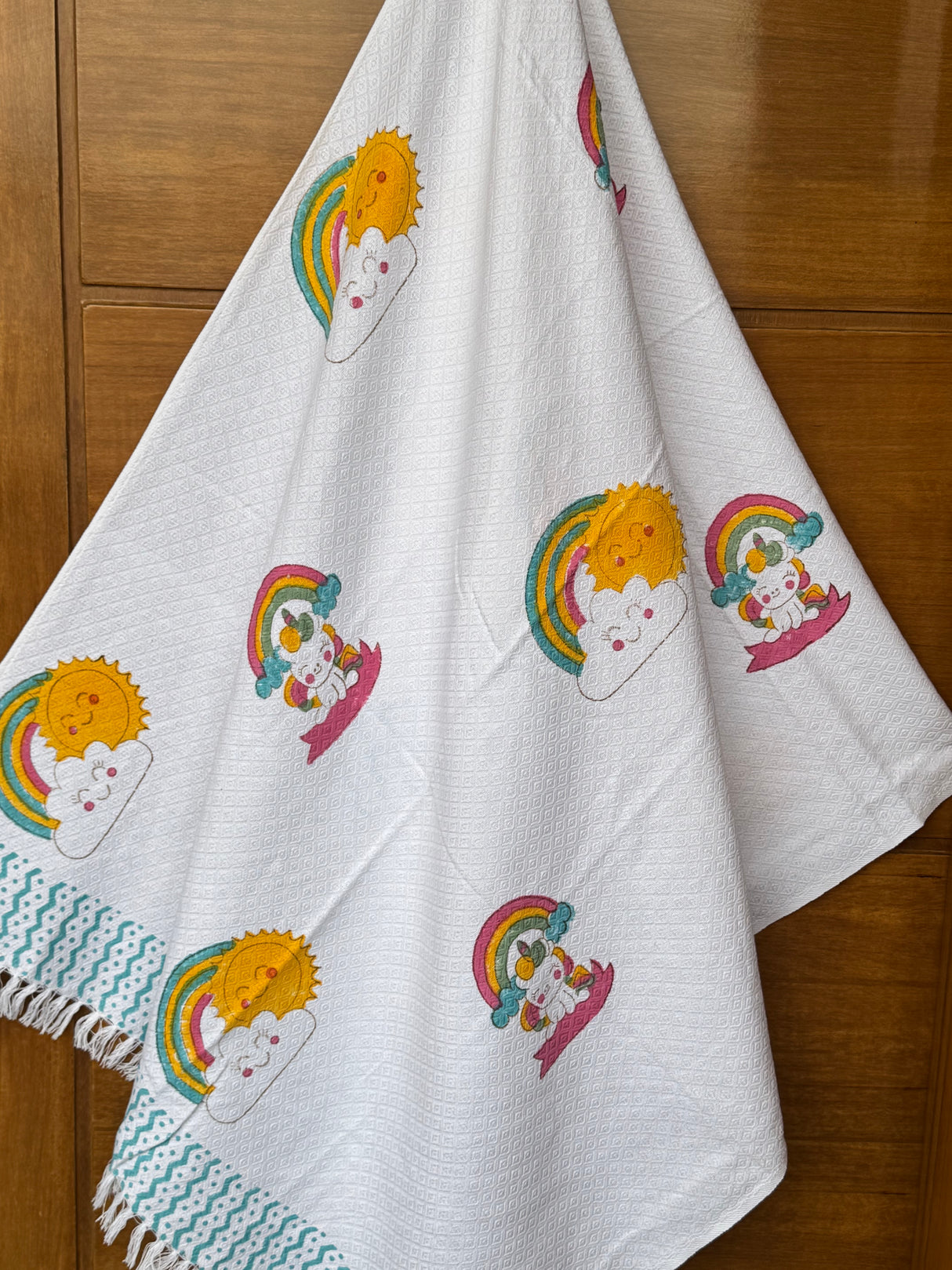 unicorn-theme-kids-bath-towel-with-rainbow-design