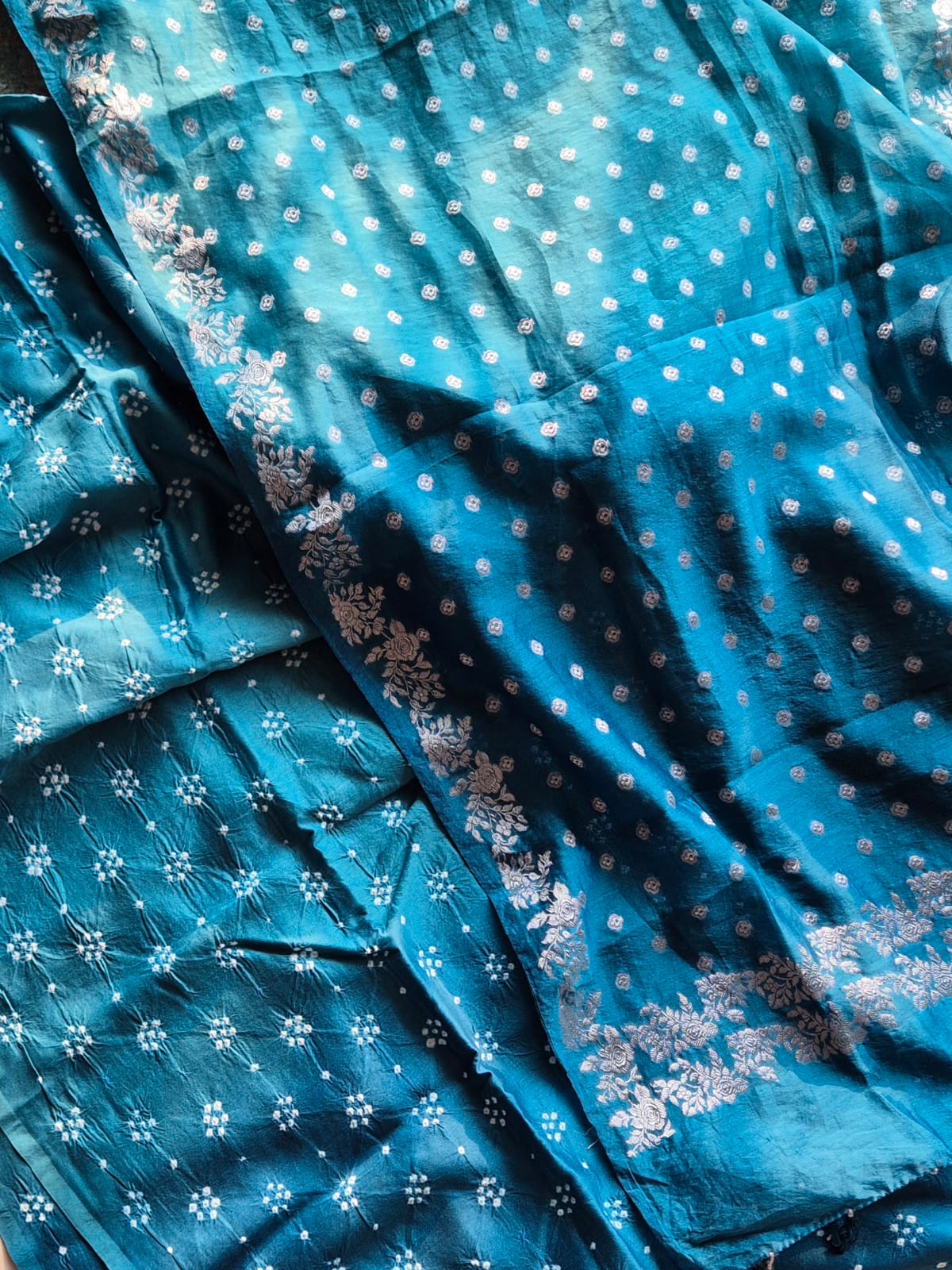 unstitched-bandhani-fabric-set