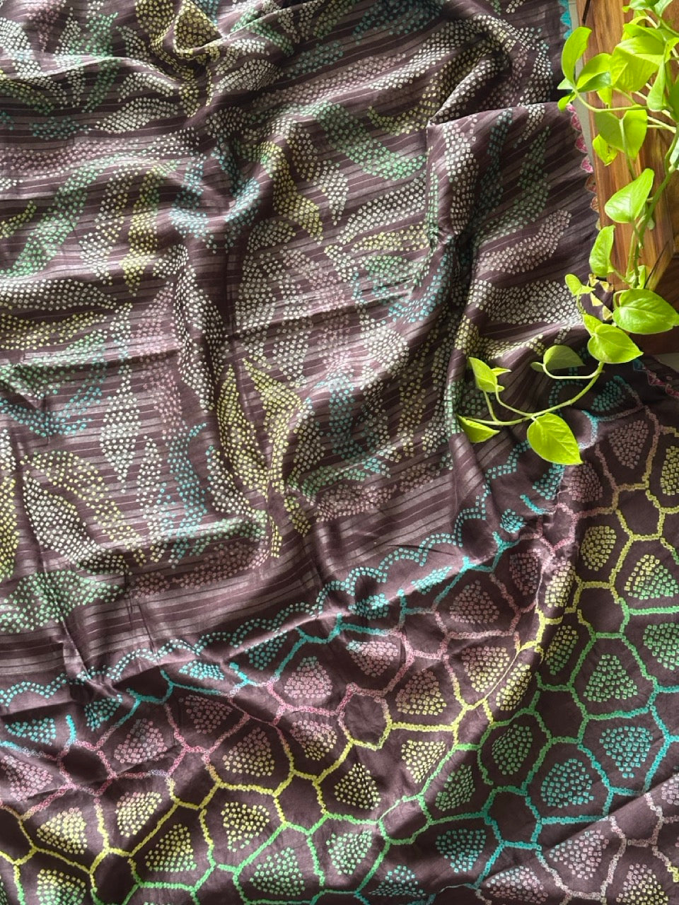 vanraj-brownish-mauve-munga-silk-bandhani-saree-with-multicoloured-bandhej