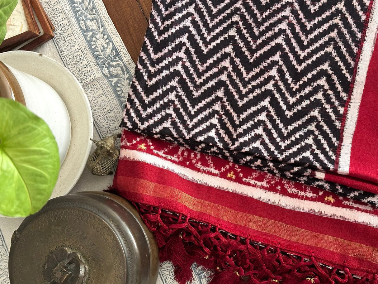 varnika-the-patterned-soul-pure-silk-double-ikat-patan-patola-dupatta