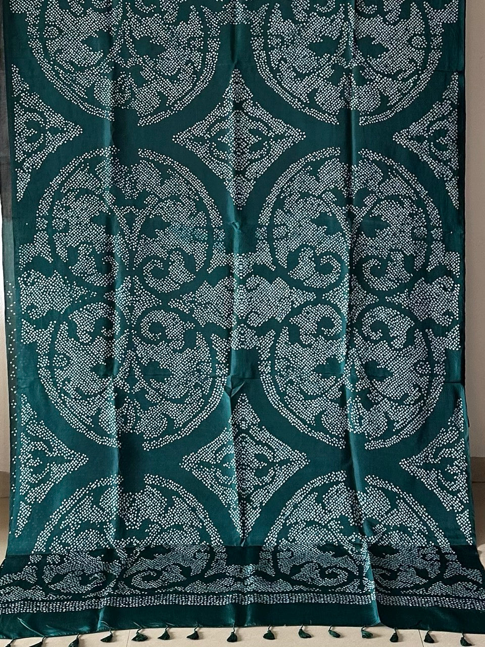 very-smart-and-stylish-habotai-silk-bandhani-saree-in-black-and-teal